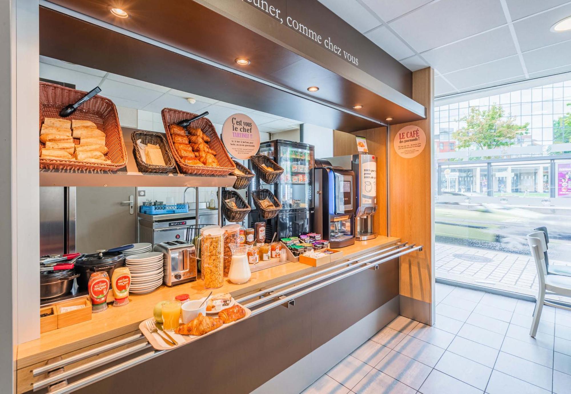 B&B Hotel Mulhouse Centre Bagian luar foto