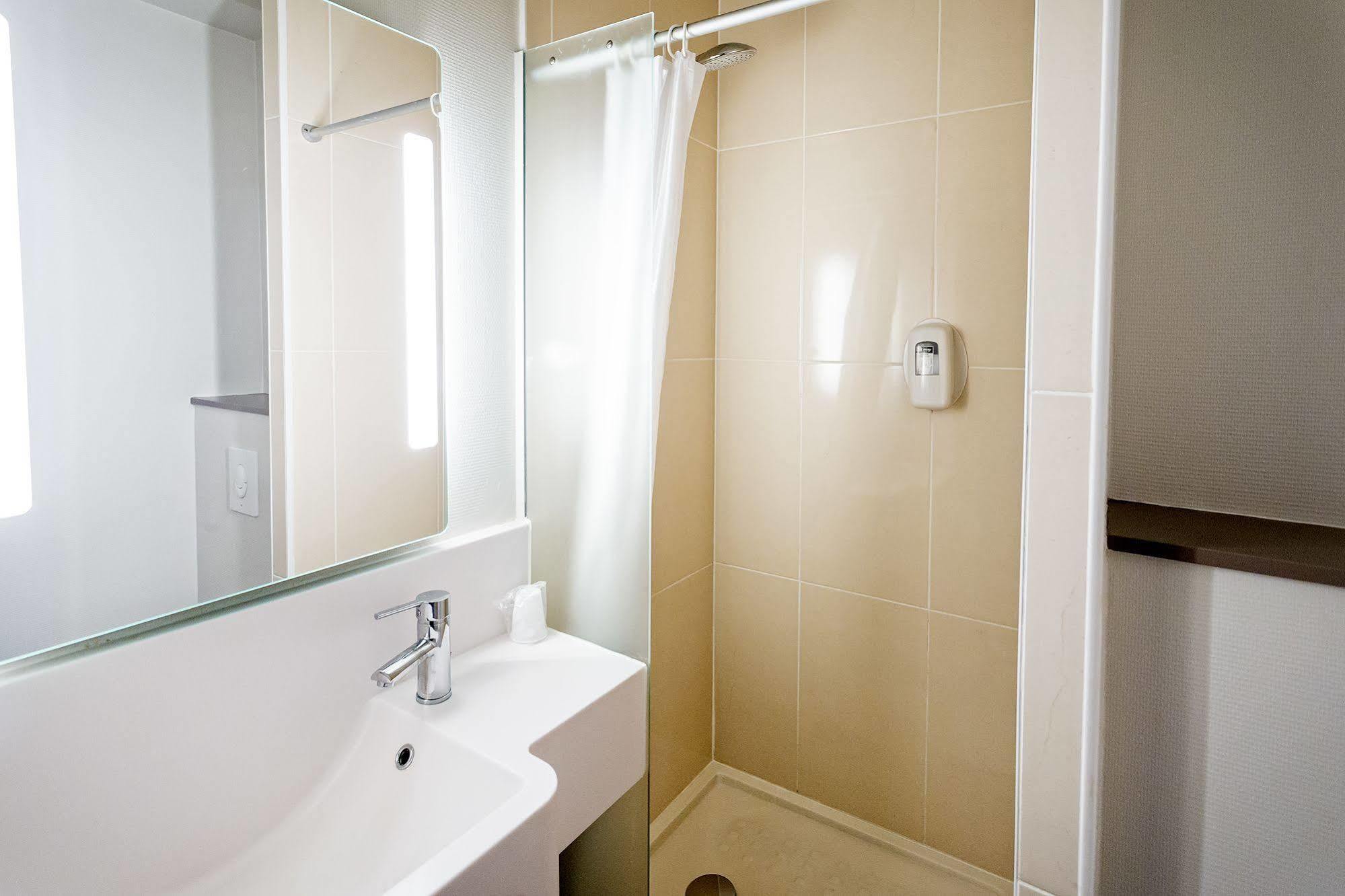 B&B Hotel Mulhouse Centre Bagian luar foto